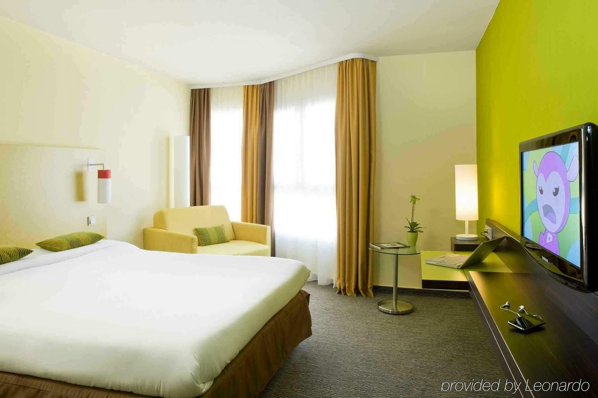 Ibis Styles Nice Centre Port Dış mekan fotoğraf